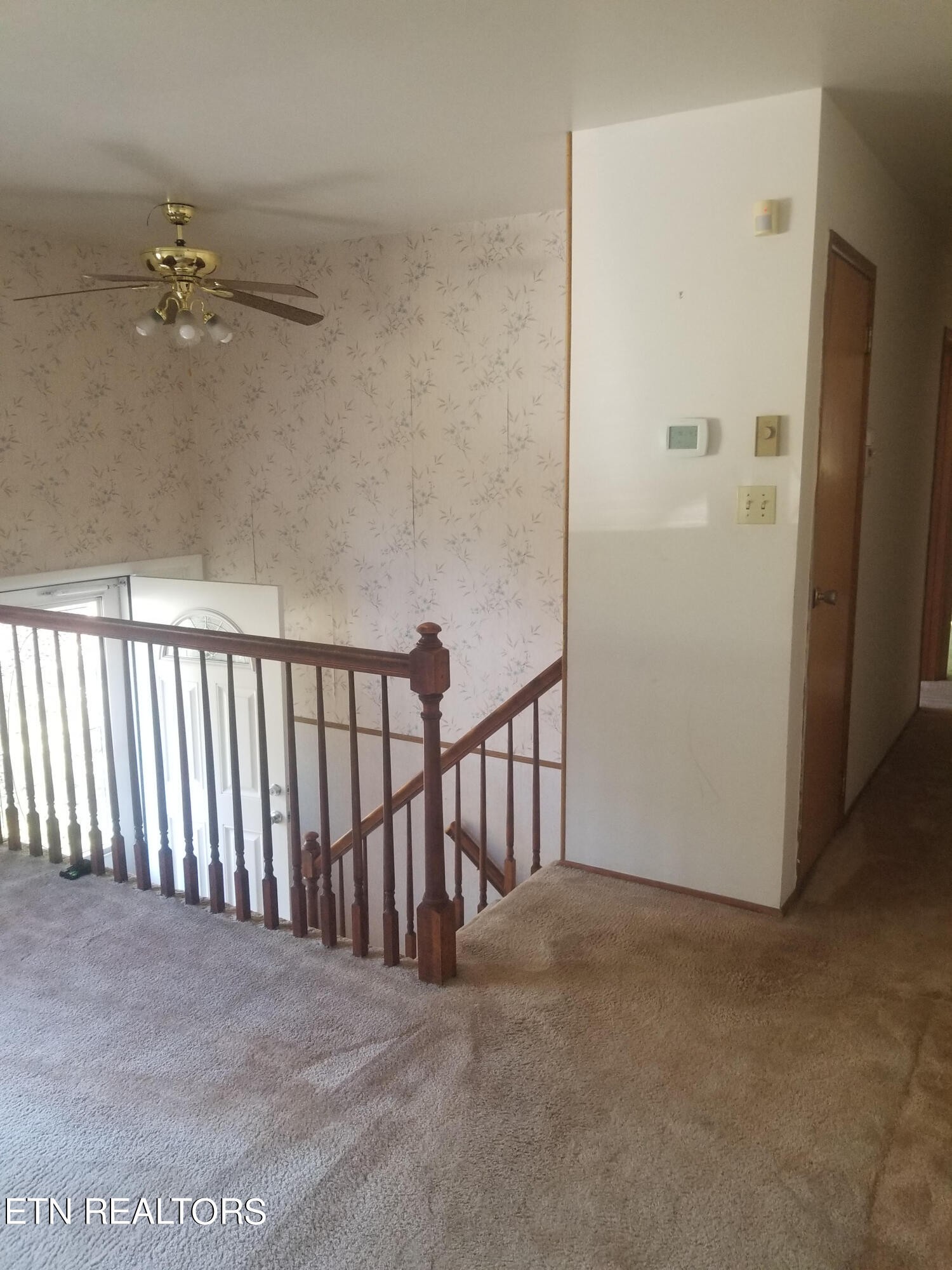 222 Manhattan Avenue Oak Ridge, TN 37830 - Photo 9 of 18