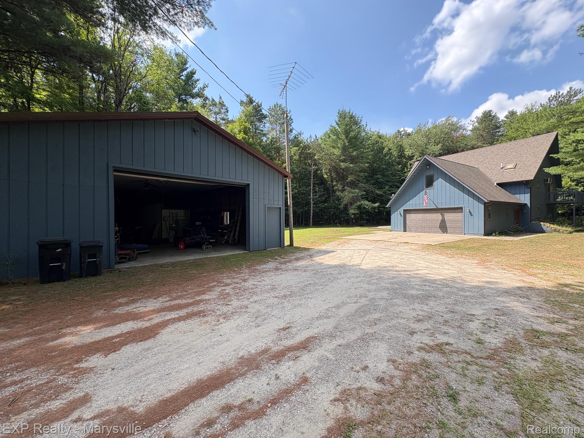 1204 Weeden Road Caro, MI 48723 - Photo 7 of 25 IMG_7297.JPG