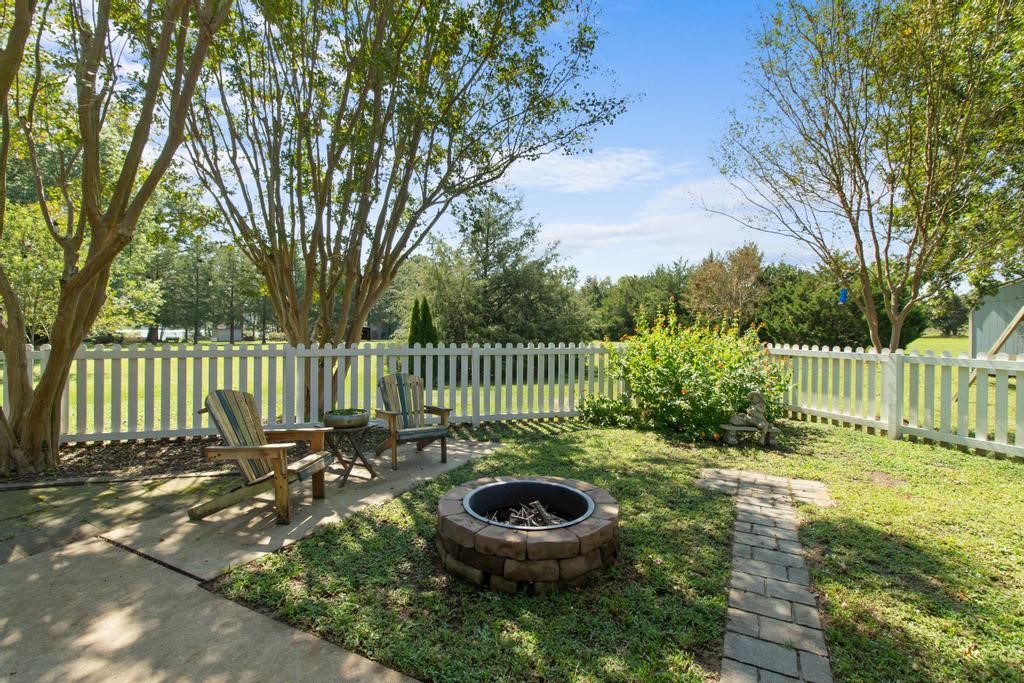 150 Churchill Road Hartfield, VA 23071 - Photo 3 of 40 Gallery Image 3