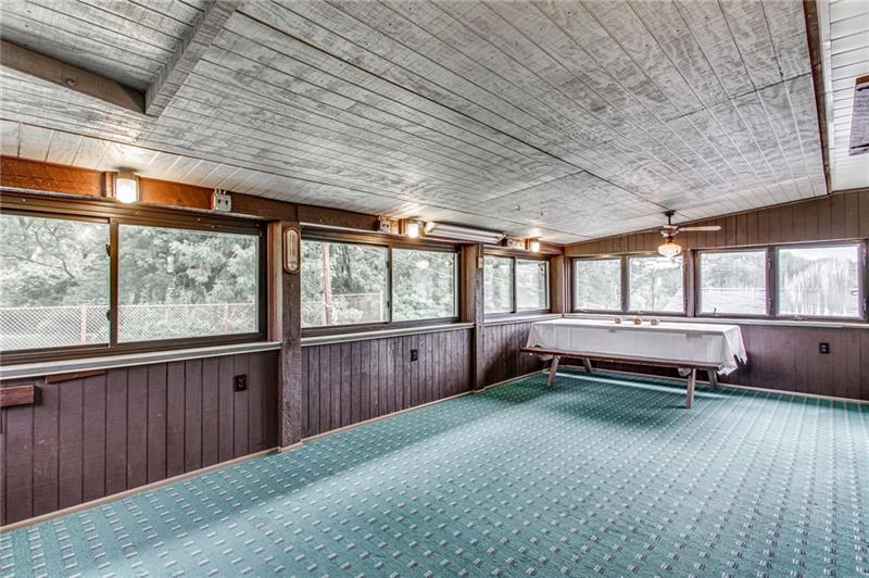 2290 Rose Garden Road Pittsburgh, PA 15220 - Photo 20 of 24 Gallery Image 20