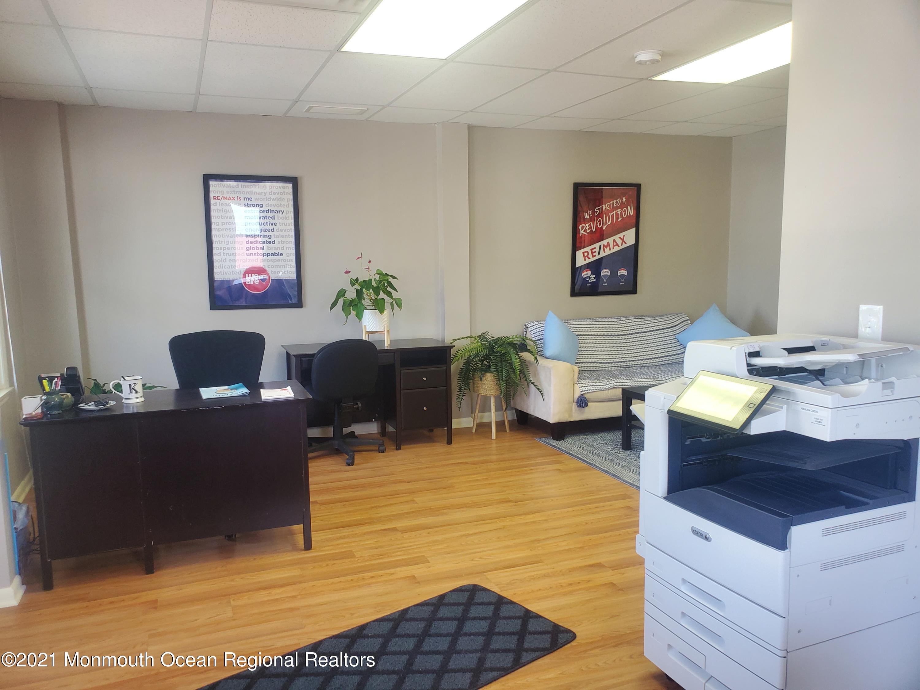 262 1st Street Keyport, NJ 07735 - Photo 4 of 10 Office 2