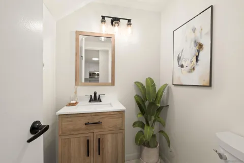 $950,000 | 3281 Loma Riviera Drive, San Diego, CA 92110