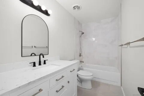 $950,000 | 3281 Loma Riviera Drive, San Diego, CA 92110