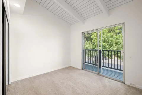 $950,000 | 3281 Loma Riviera Drive, San Diego, CA 92110