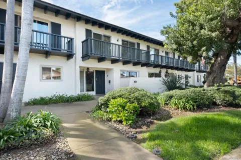 $950,000 | 3281 Loma Riviera Drive, San Diego, CA 92110