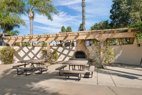 $950,000 | 3281 Loma Riviera Drive, San Diego, CA 92110