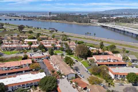 $950,000 | 3281 Loma Riviera Drive, San Diego, CA 92110