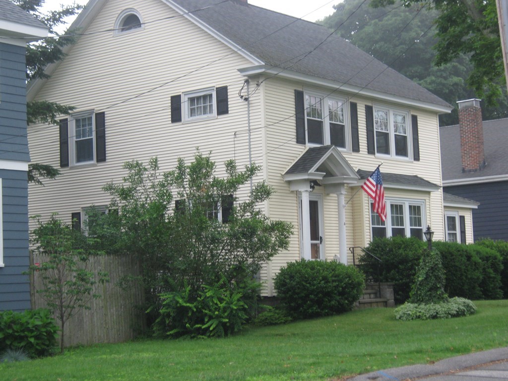 4 Old Salem Road Marblehead, MA 01945 - Photo 1 of 12 a front view of a house with garden