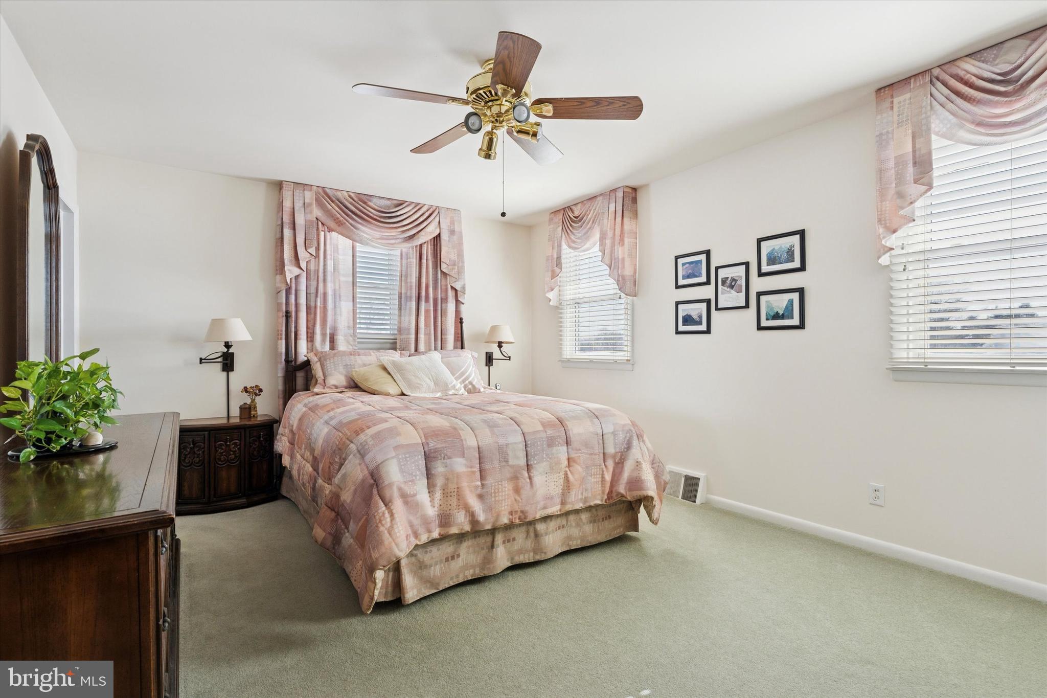 9204 Burbank Road Philadelphia, PA 19115 - Photo 16 of 43