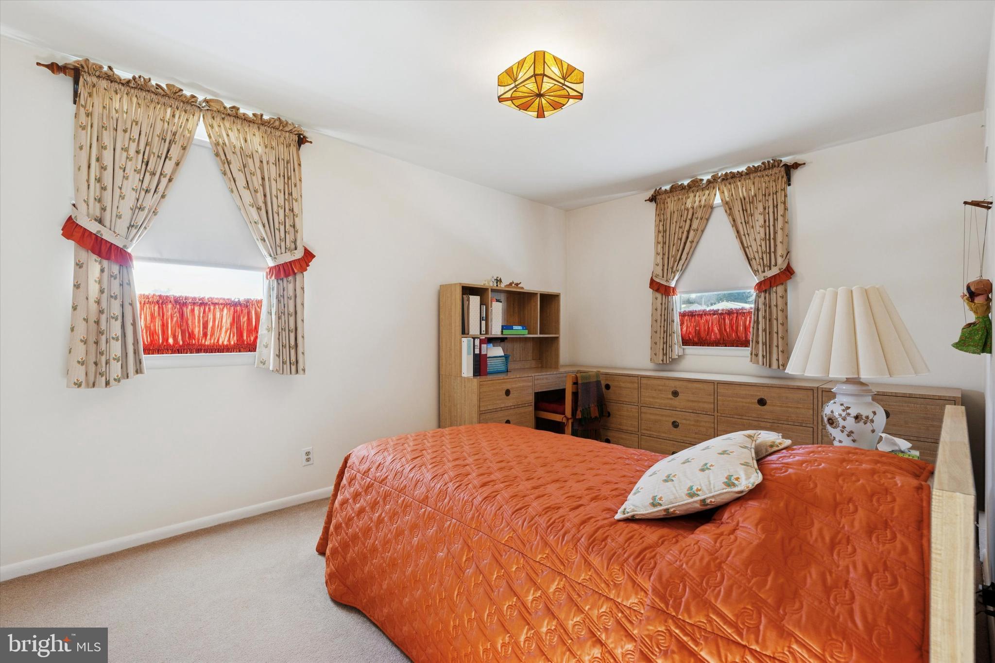 9204 Burbank Road Philadelphia, PA 19115 - Photo 16 of 42