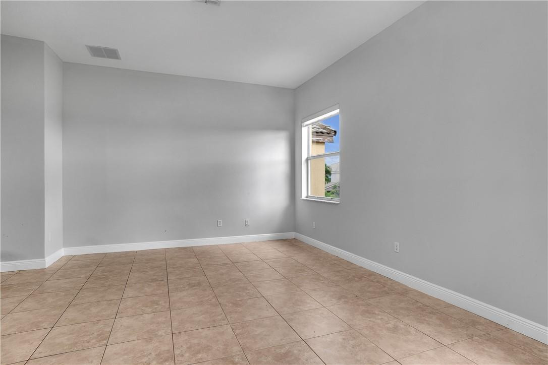 12005 Southwest Bennington Circle Port St. Lucie, FL 34987 - Photo 14 of 35 Photo 14