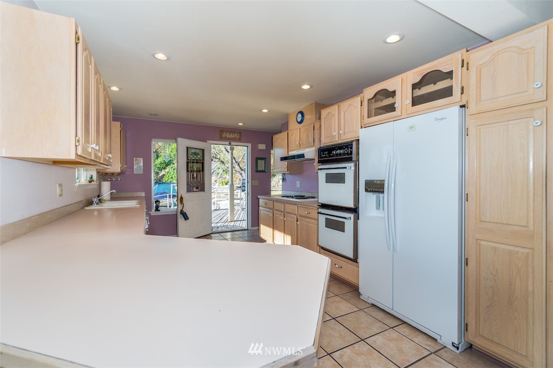 9576 South Lakeshore Road Chelan, WA 98816 - Photo 17 of 24 Gallery Image 17