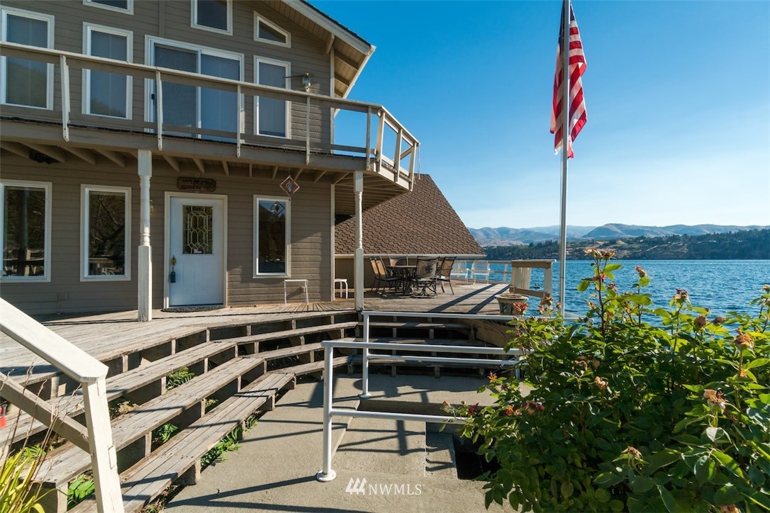 9576 South Lakeshore Road Chelan, WA 98816 - Photo 22 of 24 Gallery Image 22