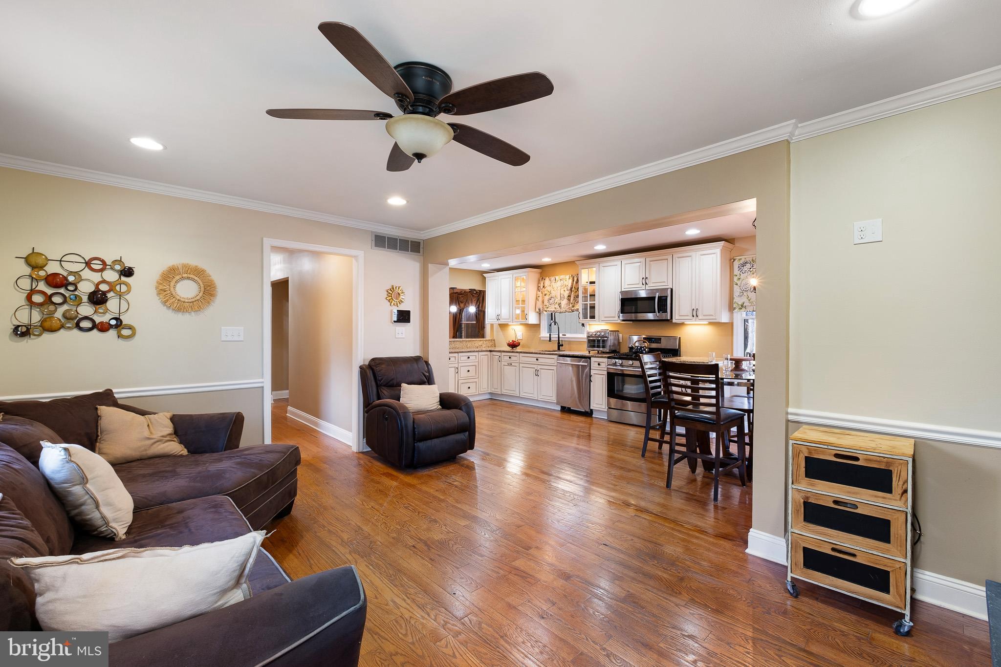 601 Coverly Road Wilmington, DE 19802 - Photo 20 of 40 FR View to open kitchen
