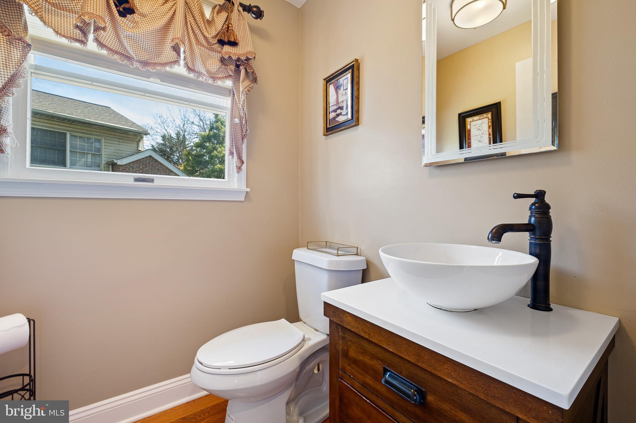 601 Coverly Road Wilmington, DE 19802 - Photo 29 of 40 1st Fl Powder Room