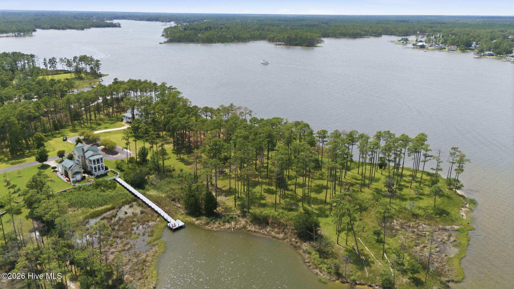 238 Oyster Point Road Oriental, NC 28571 - Photo 5 of 32