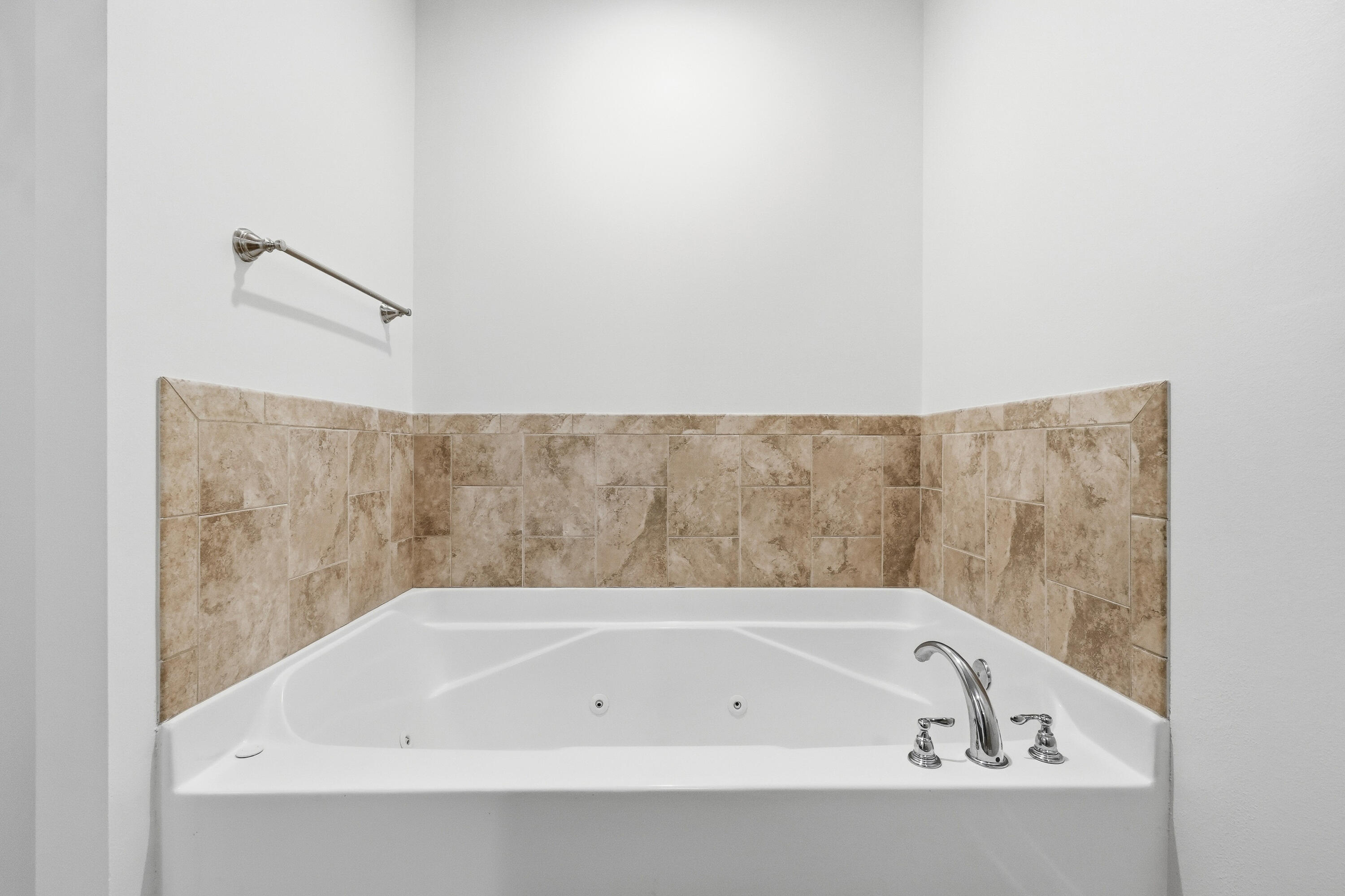 63 2nd Avenue Shalimar, FL 32579 - Photo 29 of 54 a bathroom with a bathtub