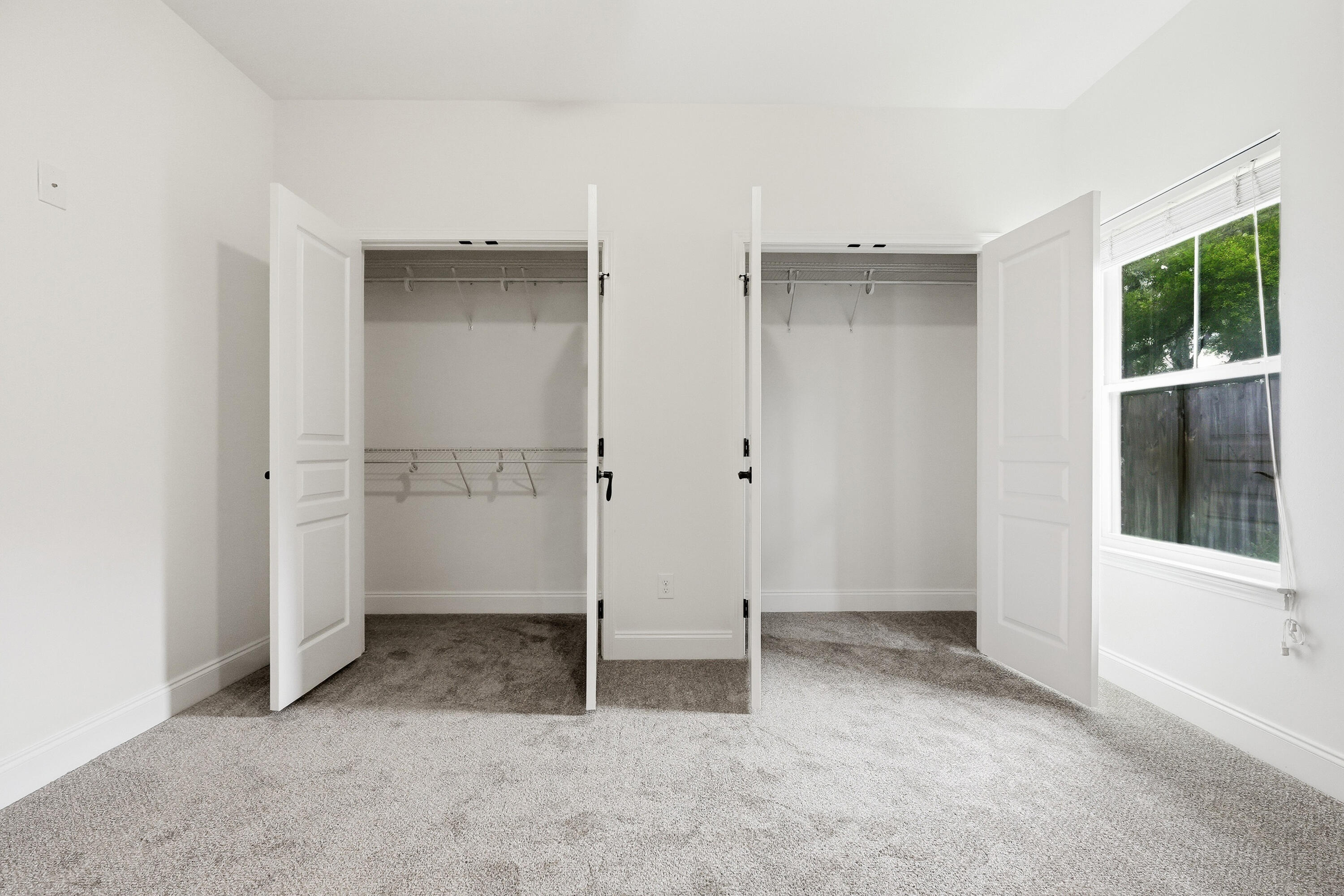 63 2nd Avenue Shalimar, FL 32579 - Photo 38 of 54 an empty room with windows