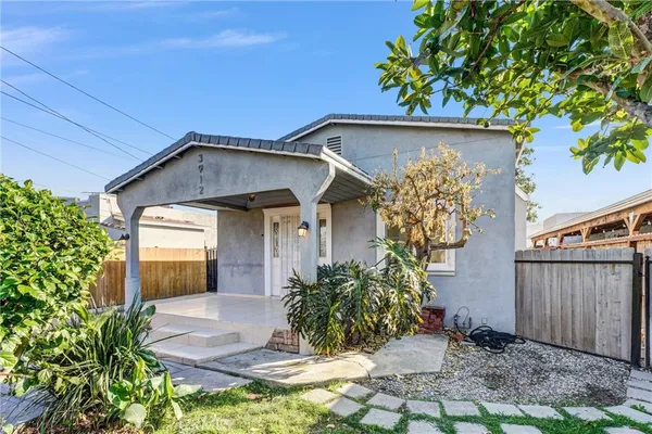 $3,900 | 3912 West 132nd Street, Hawthorne, CA 90250