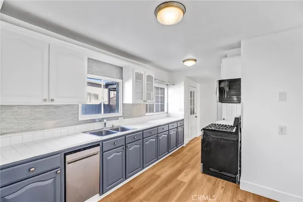 $3,900 | 3912 West 132nd Street, Hawthorne, CA 90250