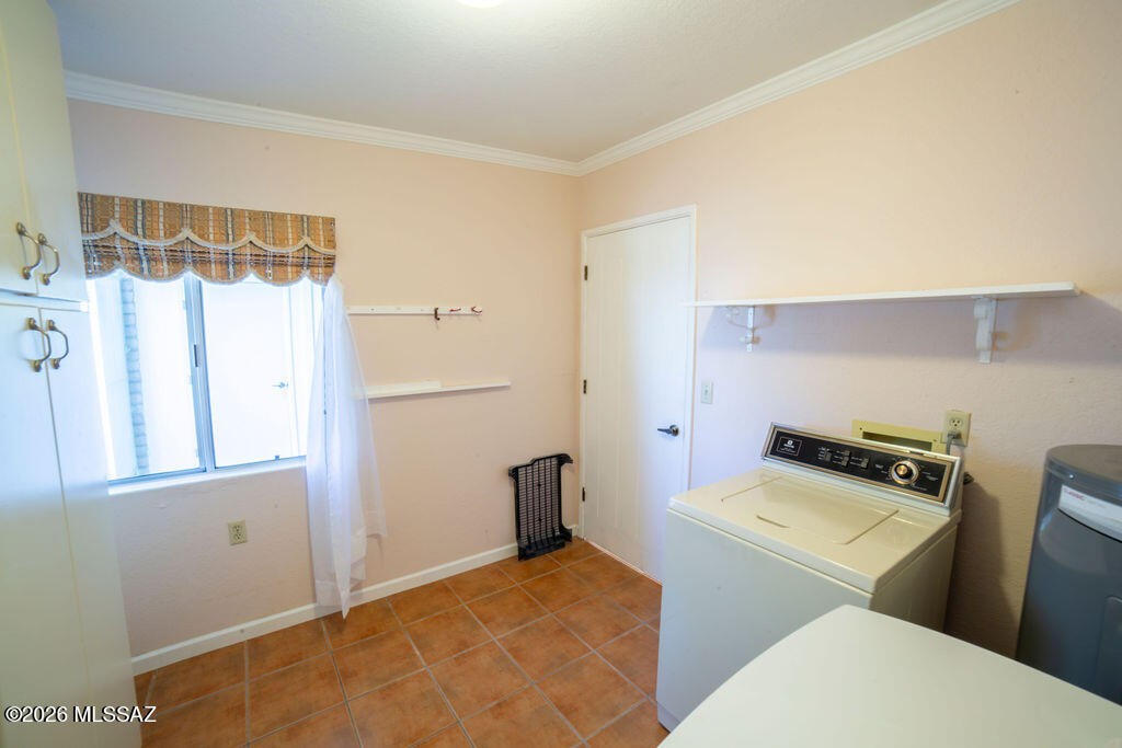 1595 North Rio Mayo Green Valley, AZ 85614 - Photo 11 of 24 Laundry Room
