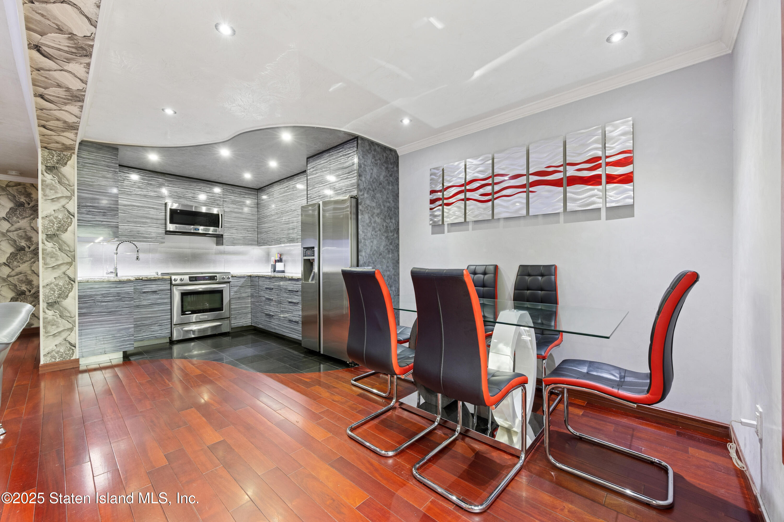 192 Ilyssa Way Staten Island, NY 10312 - Photo 7 of 25 a view of a room with gym equipment