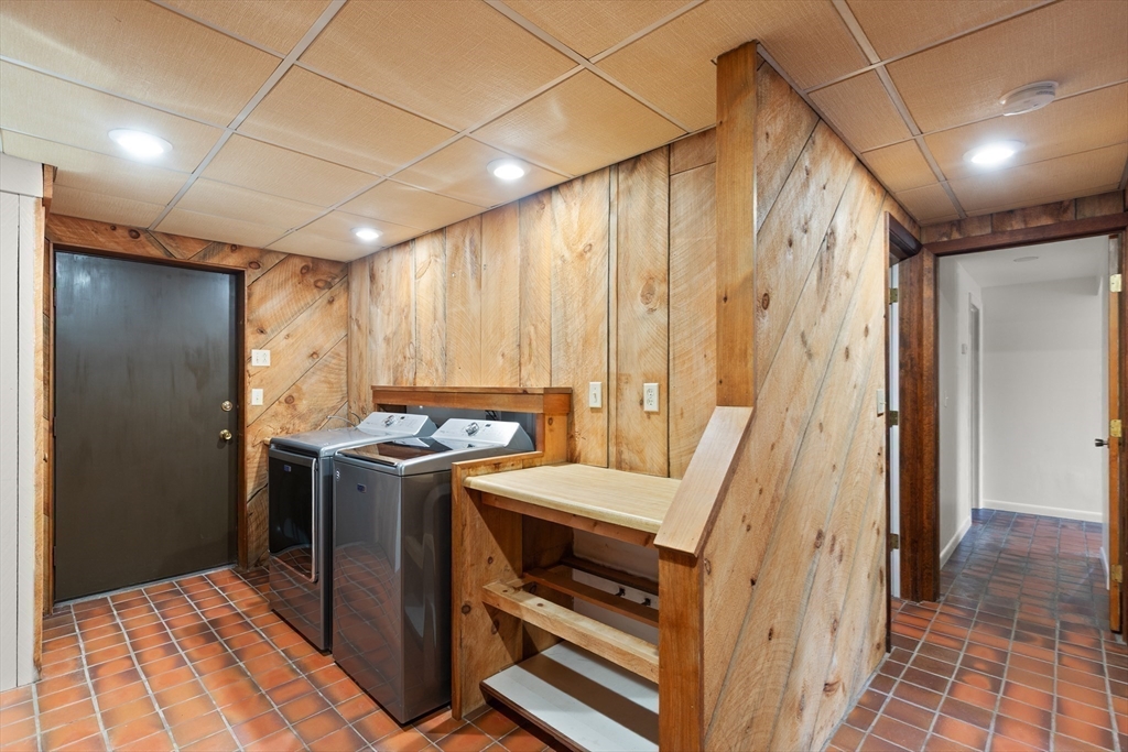 239 Main Street Boxford, MA 01921 - Photo 28 of 40