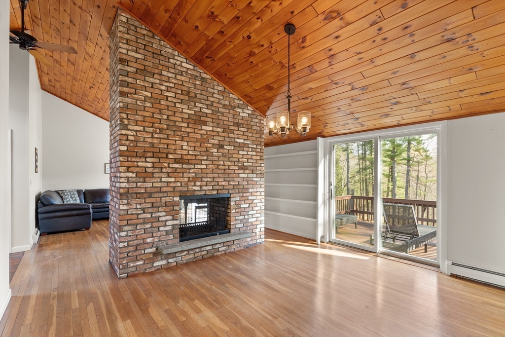 239 Main Street Boxford, MA 01921 - Photo 6 of 40