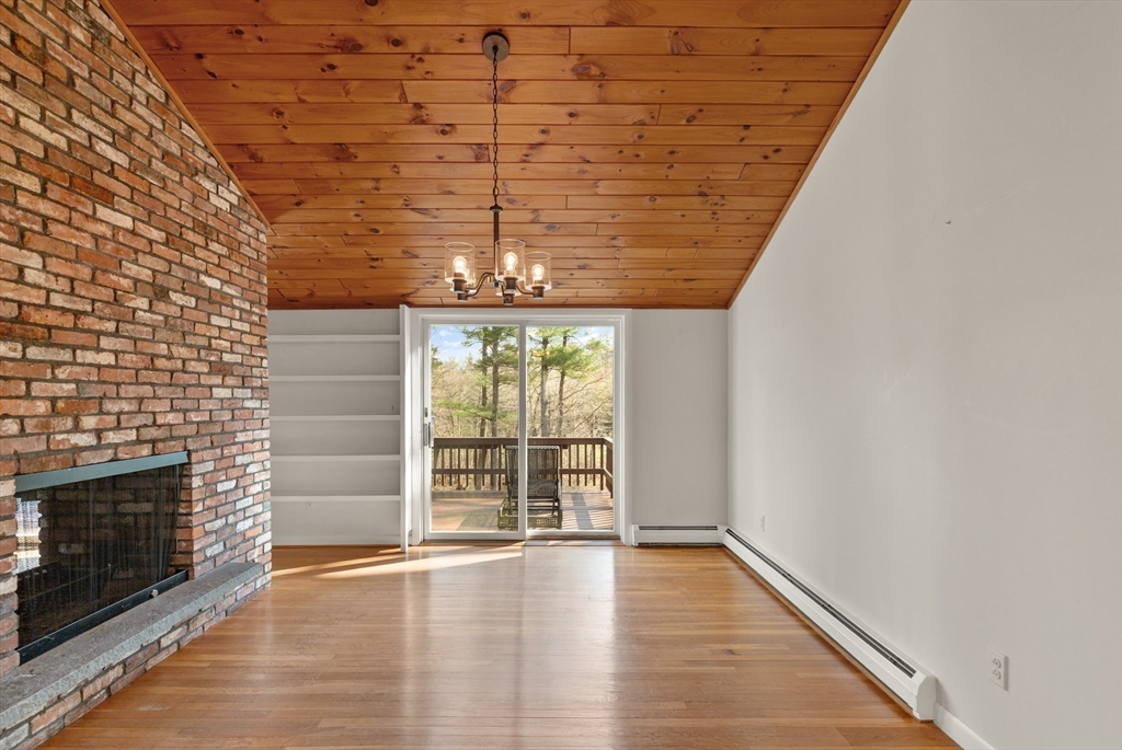 239 Main Street Boxford, MA 01921 - Photo 9 of 40