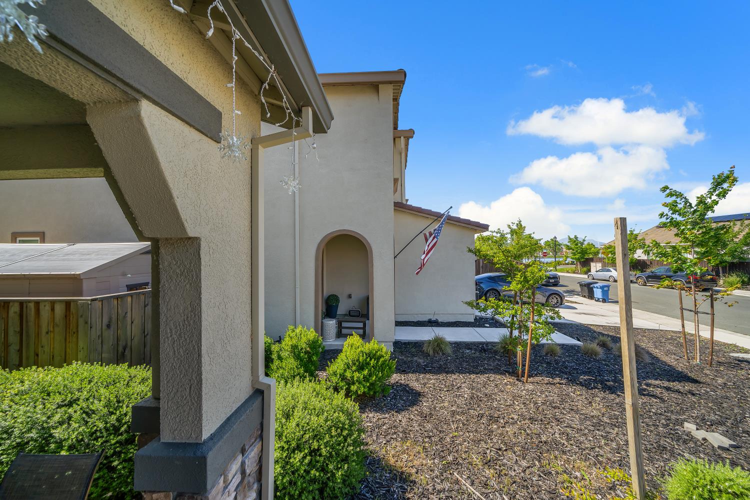 818 Stickney Way Oakley, CA 94561 - Photo 17 of 53 a view of small yard in front of house