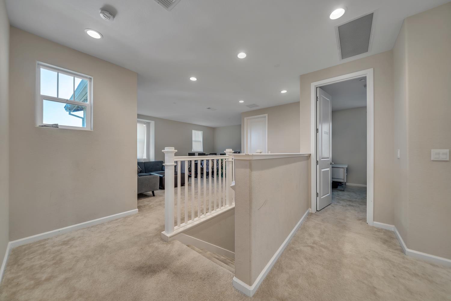 818 Stickney Way Oakley, CA 94561 - Photo 35 of 53 a view of a hallway with an entryway and livingroom