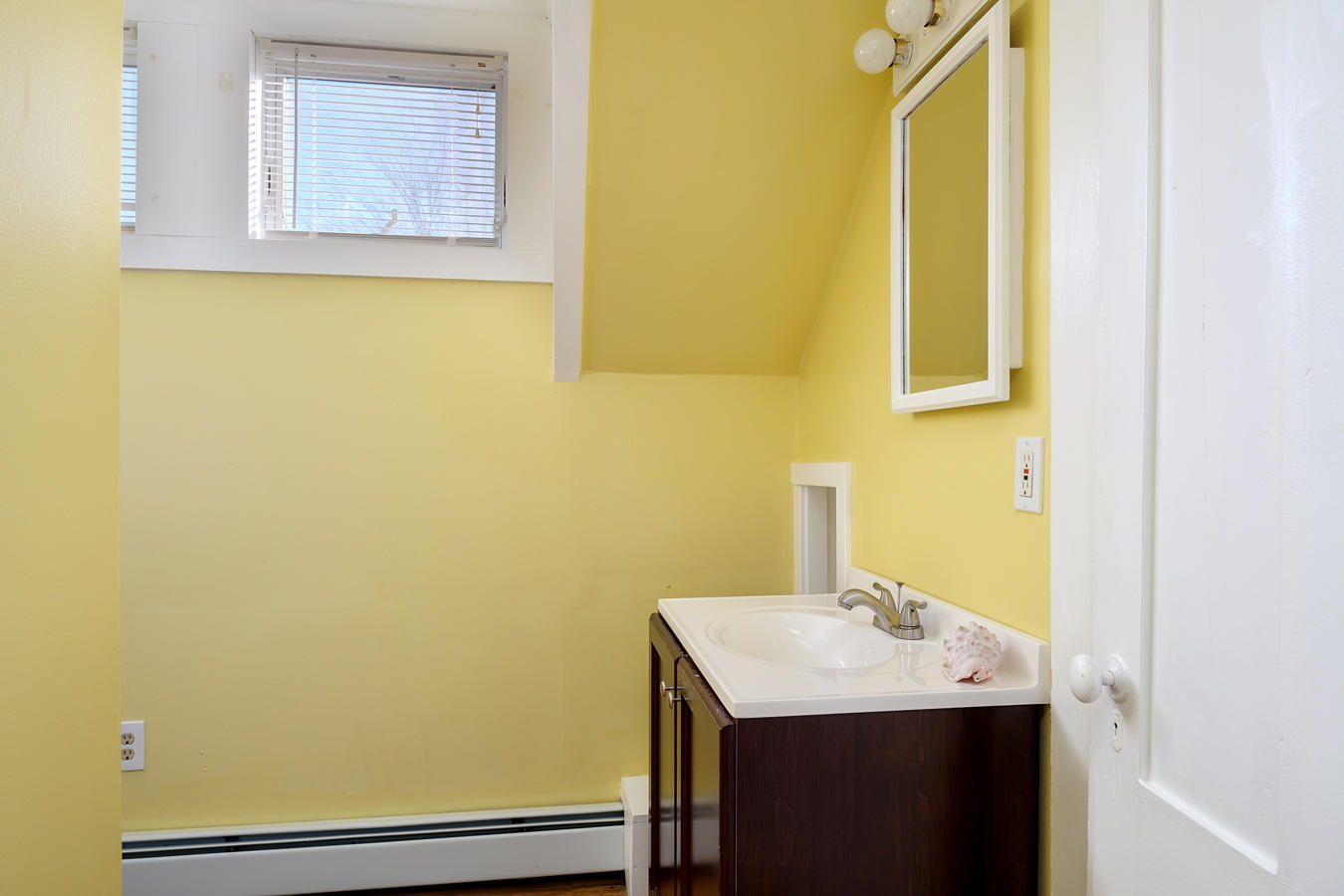 66 Rochester Street Berwick, ME 03901 - Photo 22 of 31 66 Rochester Street WEB 28