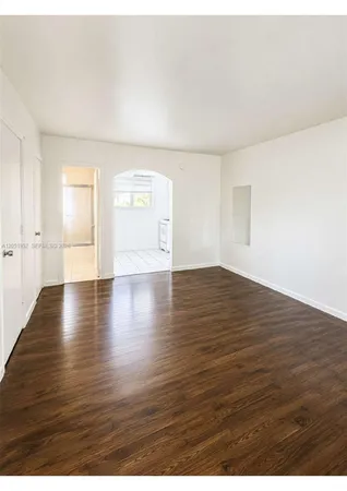 $1,200 | 5305 Biscayne Boulevard, Unit 203, Miami, FL 33137