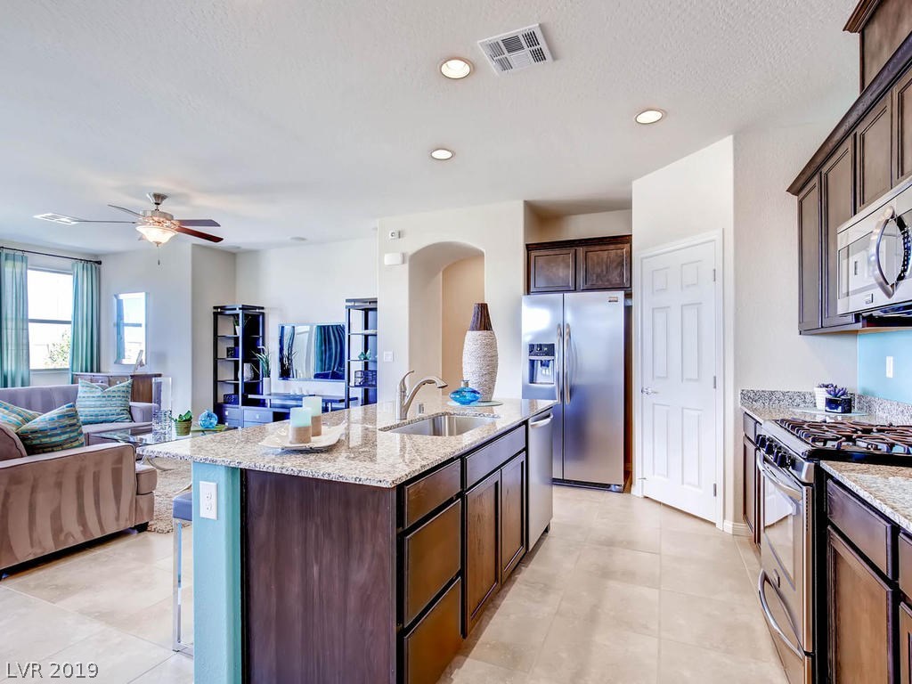 2177 Rio Rancho Pointe Place, Unit 41 Henderson, NV 89002 - Photo 29 of 40 Gallery Image 29
