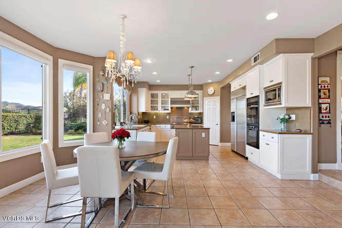 3982 Peacock Ridge Road Calabasas, CA 91301 - Photo 15 of 43 3982 Peacock Ridge Rd-small-012-16-Kitch