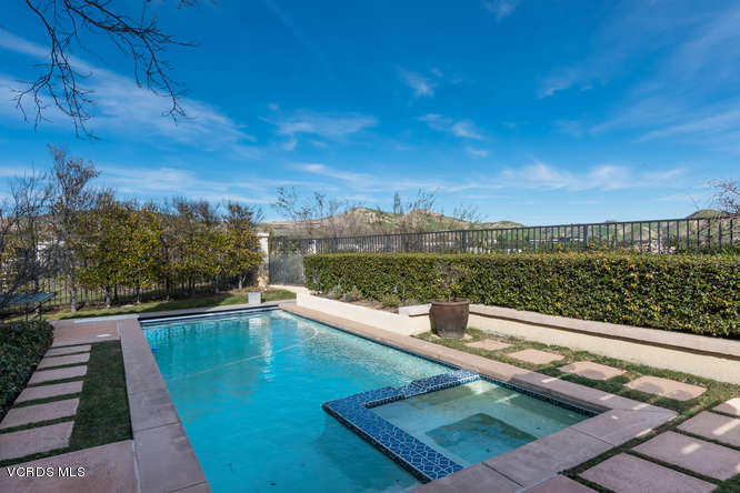 3982 Peacock Ridge Road Calabasas, CA 91301 - Photo 37 of 43 3982 Peacock Ridge Rd-small-040-50-Back