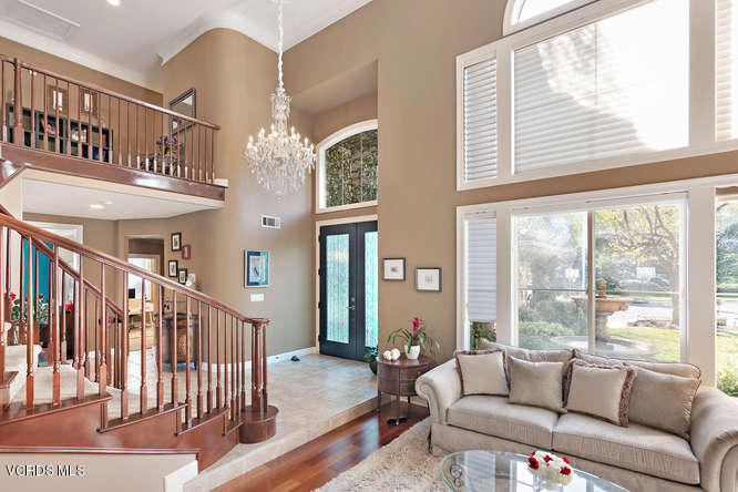 3982 Peacock Ridge Rd-small-006-26-Foyer