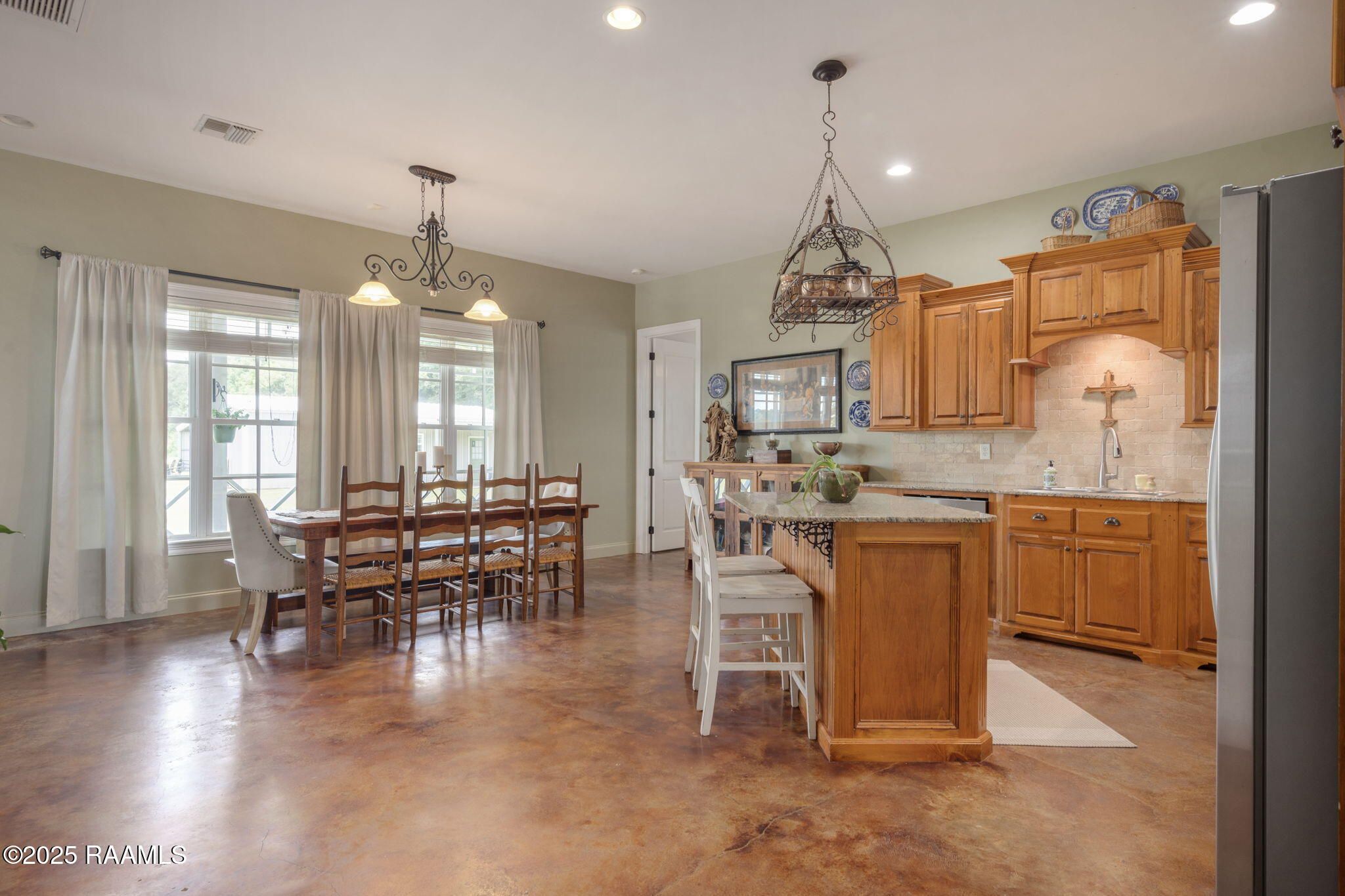 9-web-or-mls-7804 Picard Rd-9