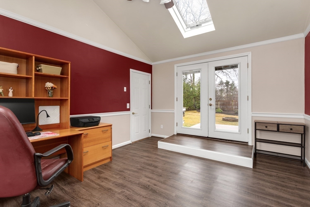 426 Coronation Drive Franklin, MA 02038 - Photo 20 of 46 a workspace with furniture and window