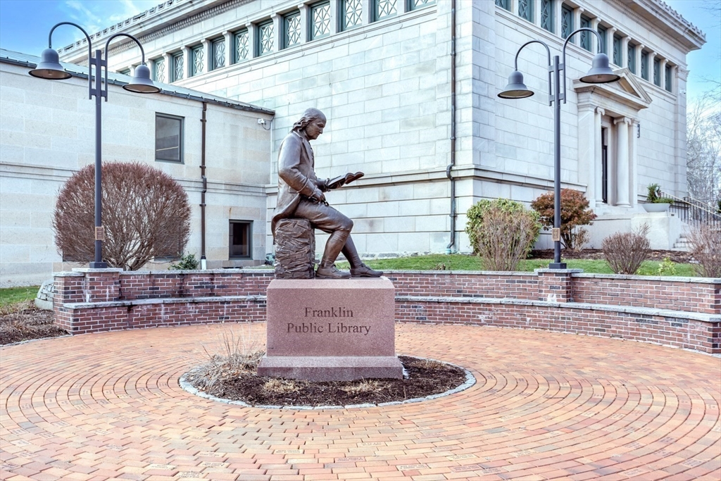426 Coronation Drive Franklin, MA 02038 - Photo 39 of 46 a view of a house with a park