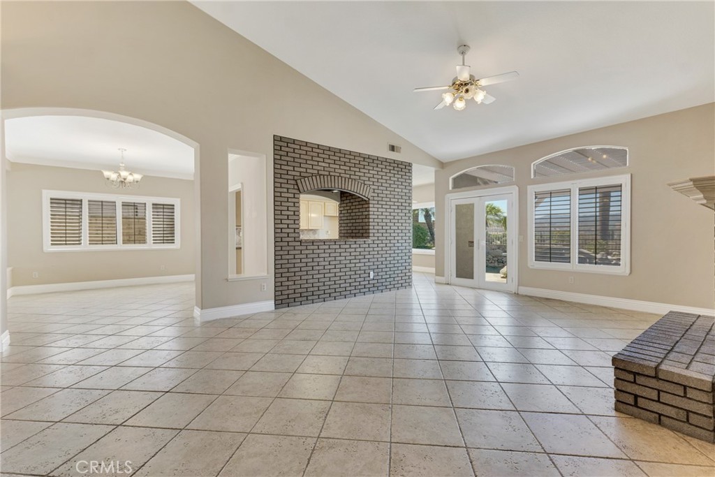 22244 Circle J Ranch Road Saugus, CA 91350 - Photo 5 of 56 Gallery Image 5
