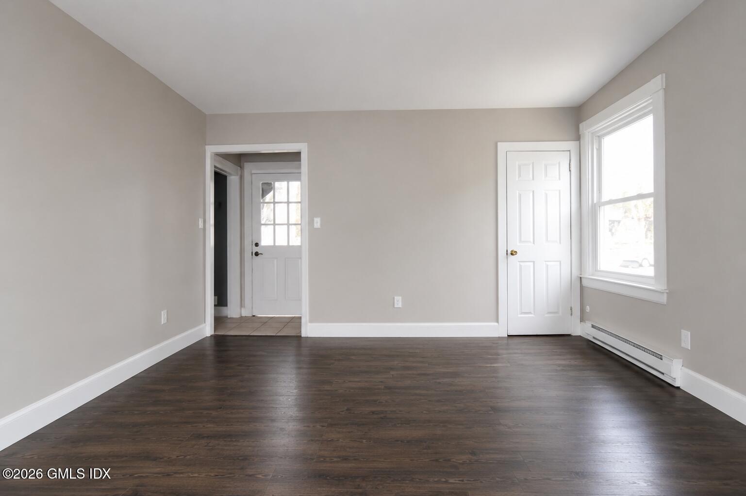 272 Valley Road, Unit 2 Cos Cob, CT 06807 - Photo 12 of 21 272 VR LR empty