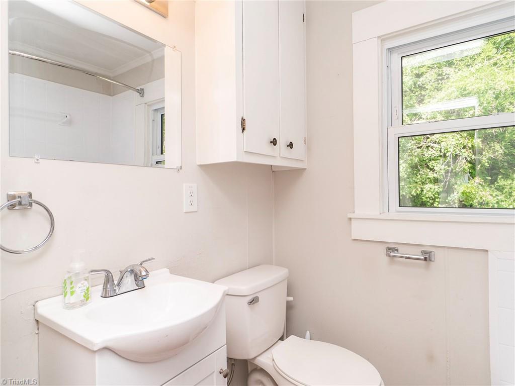 415 North First Street Mebane, NC 27302 - Photo 28 of 38