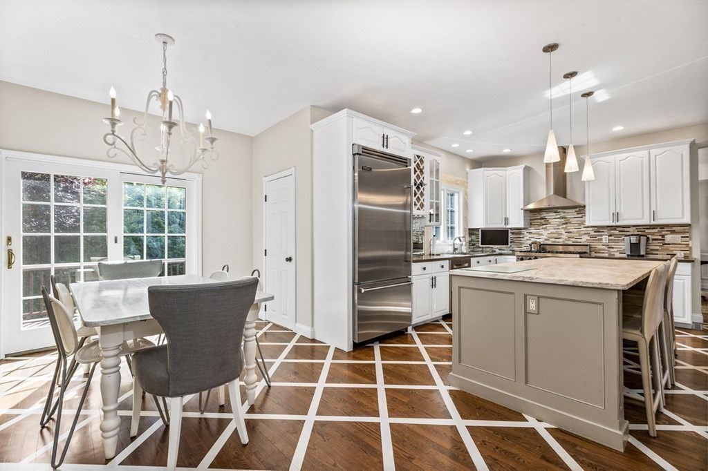 243 Arnold Road Newton, MA 02459 - Photo 13 of 31