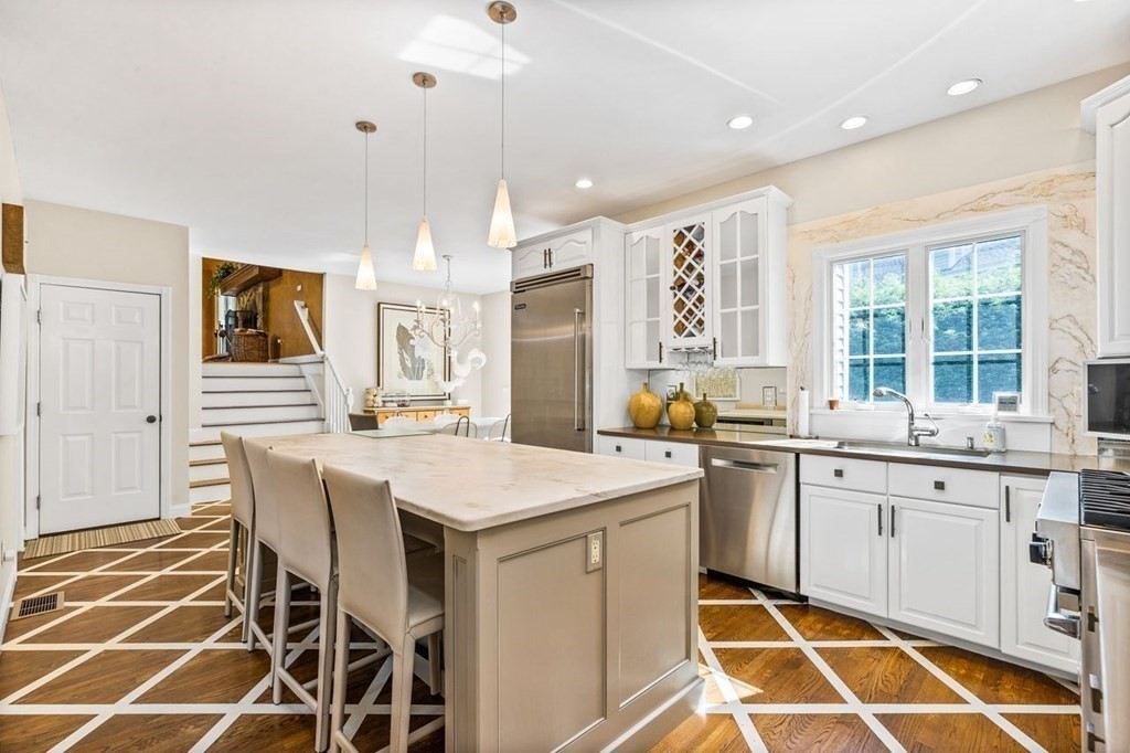 243 Arnold Road Newton, MA 02459 - Photo 14 of 31