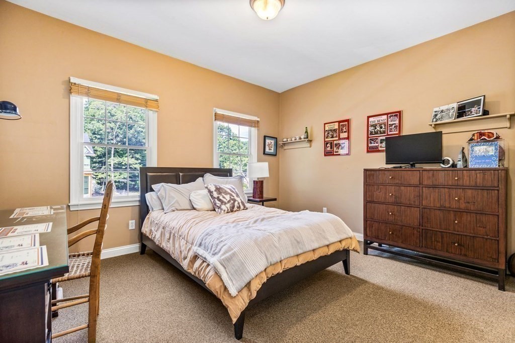 243 Arnold Road Newton, MA 02459 - Photo 20 of 31