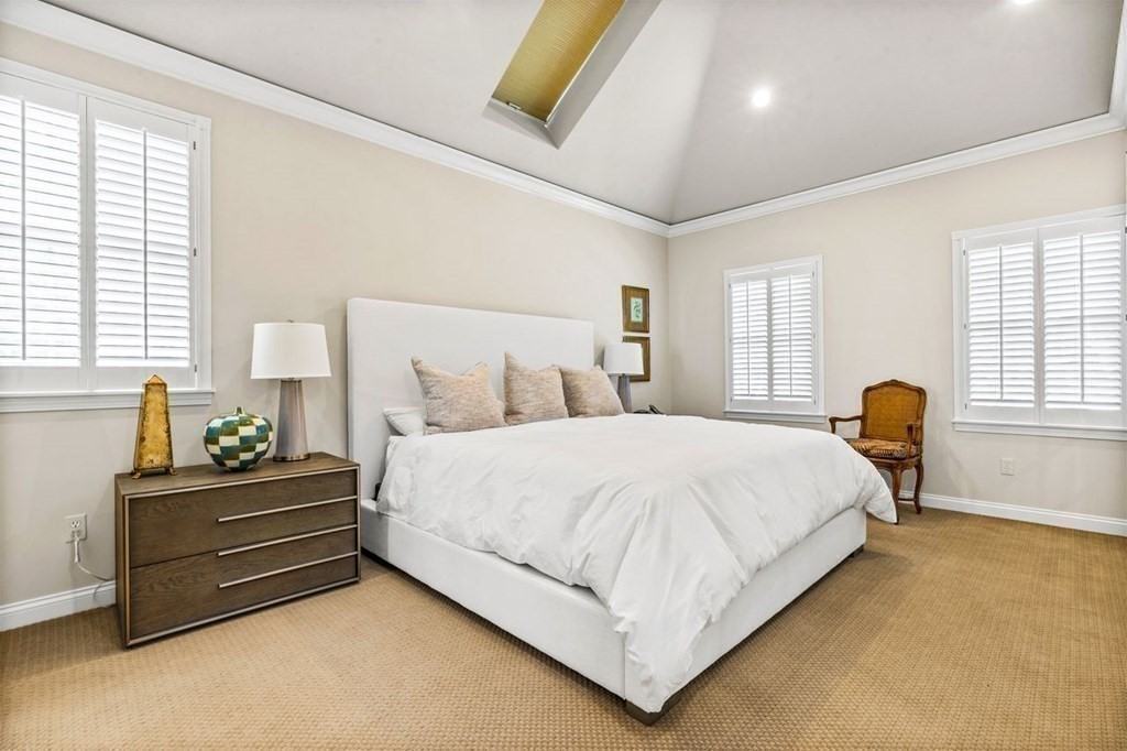 243 Arnold Road Newton, MA 02459 - Photo 21 of 31