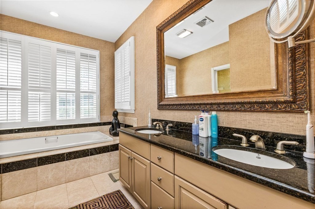 243 Arnold Road Newton, MA 02459 - Photo 23 of 31
