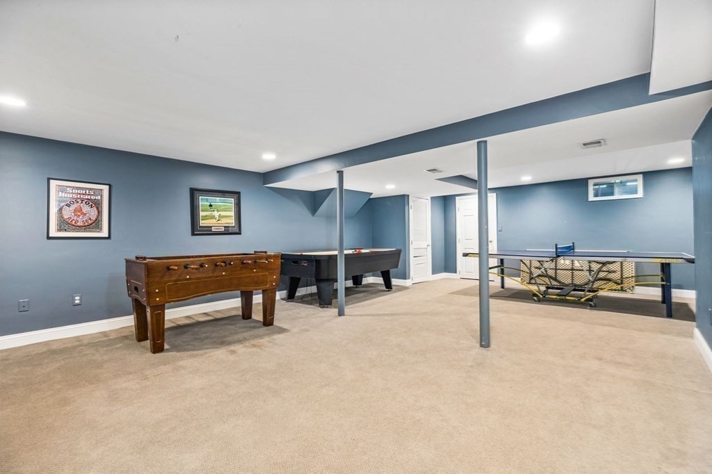 243 Arnold Road Newton, MA 02459 - Photo 26 of 31