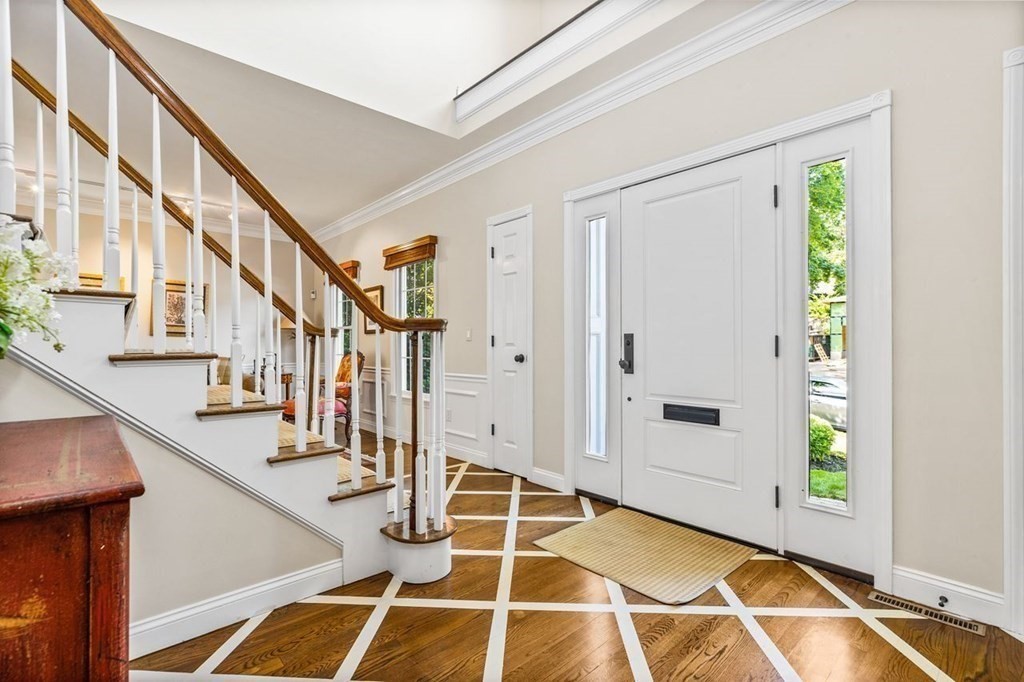 243 Arnold Road Newton, MA 02459 - Photo 3 of 31
